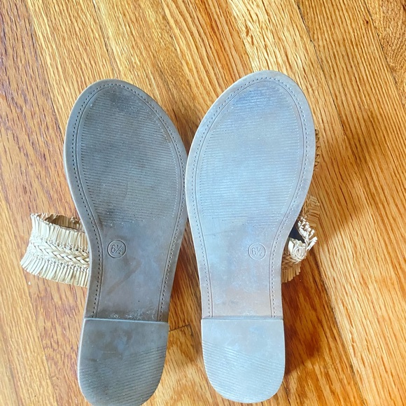 Universal Thread straw sandal bohemian beach - Picture 2 of 2